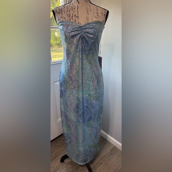 Forever 21 Dresses & Skirts - 🧜‍♀️Forever 21 Iridescent Strapless Maxi Dress🧜‍♀️